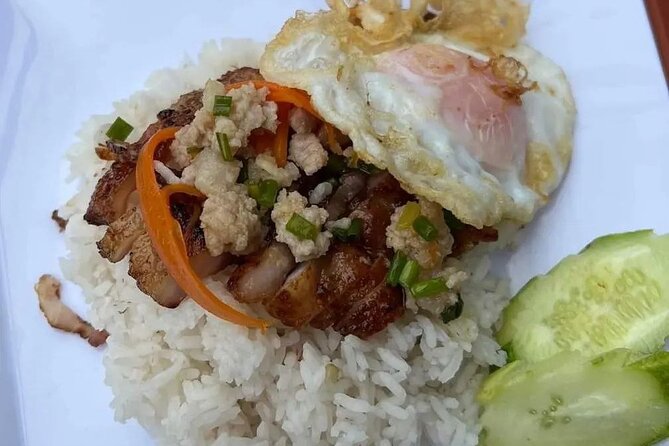 Phnom Penh Local Market & Morning Food Tour Include Drinks - The market walk: sweets, traders, and food you can photograph