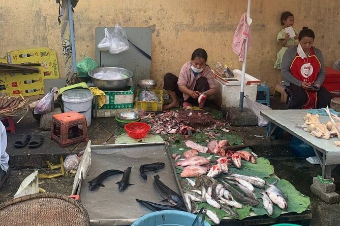 Phnom Penh Morning Breakfast, Market and Art Tour by Tuktuk - Who will get the most from this experience