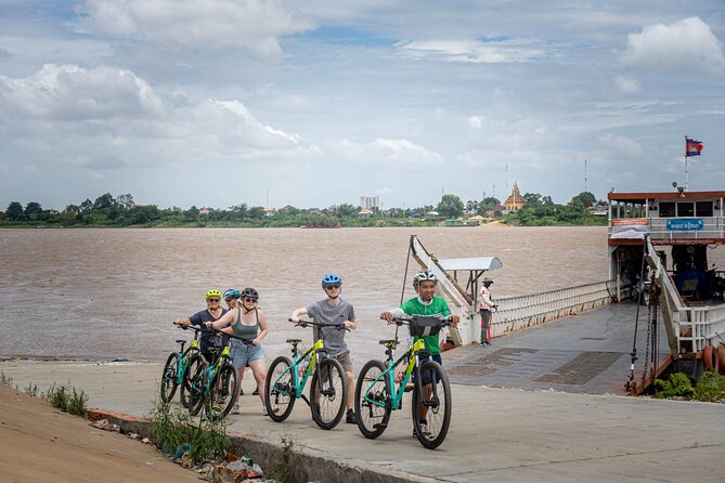 Phnom Penh Silk Island Bike Tour/ E-Bike or Tuk Tuk - Temples, tofu, fruit, and ferry life