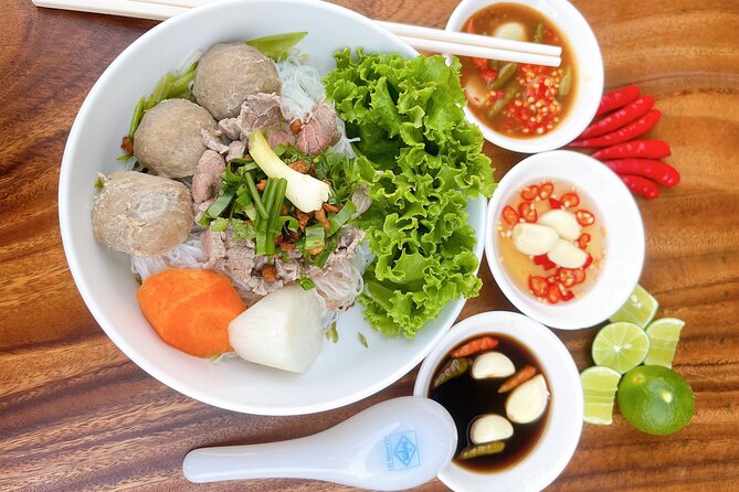 Phnom Penh: Silk Island Sunset Tour by Tuk Tuk - The Mekong sunset and included snacks