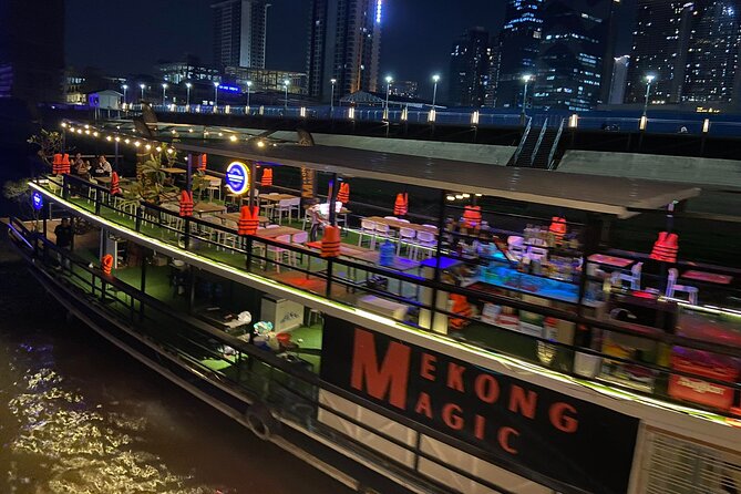 Phnom Penh: Sunset Cruise-Free Beers-Sodas-BBQ Buffet-fruit plate - Music and the onboard mood