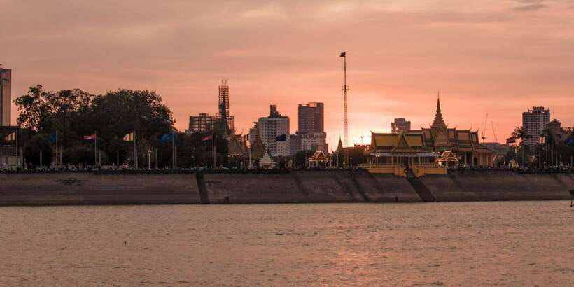 Phnom Penh: Sunset Cruise on Kanika Boat - Where the Mekong Changes the View