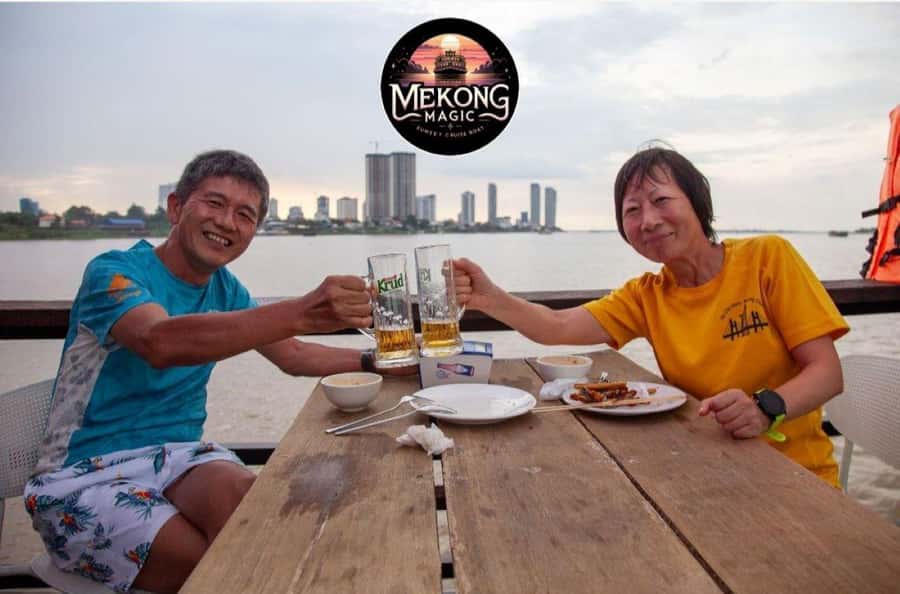 Phnom Penh: Sunset Cruise with Unlimited Beers & BBQ Buffet - Getting back after the pier