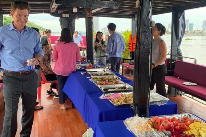 Phnom Penh to Siem Reap Cruise/road tour or Siem Reap/Phnom Penh - Following the Tonle Sap toward Koh Chen