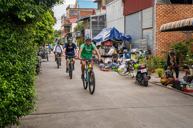 Phnom Penh to Silk Island Sunset Bike Tour/ E-Bike or Tuk Tuk - What the $39 price buys you