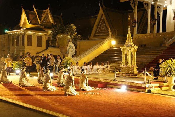 Phnom Penh Vital Discovery-Full Day Tour (Including all services) - Choeung Ek and the Killing Fields