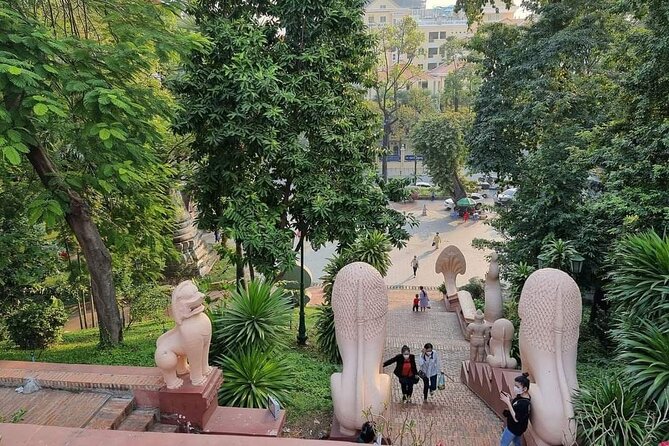 Phnompenh a full day tour excursive with guide and driver - S-21, where Cambodia’s recent past becomes personal