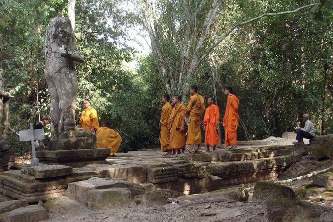 Preah Khan, Neak Pean and Pre-Rup Private Tour - Pre Rup closes with a temple mountain