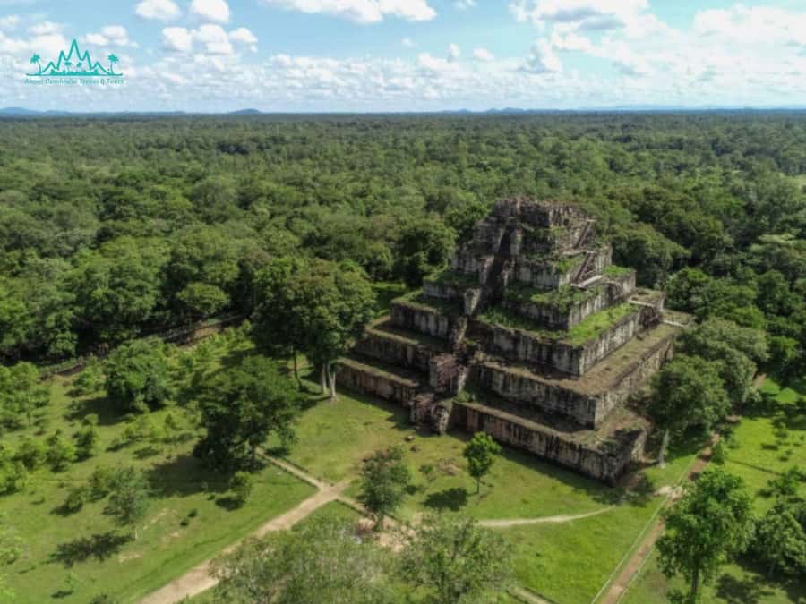 Preah Vihear Temple Koh Ker & BengMealea Tour from Siem Reap - Koh Ker, a different kind of Khmer site