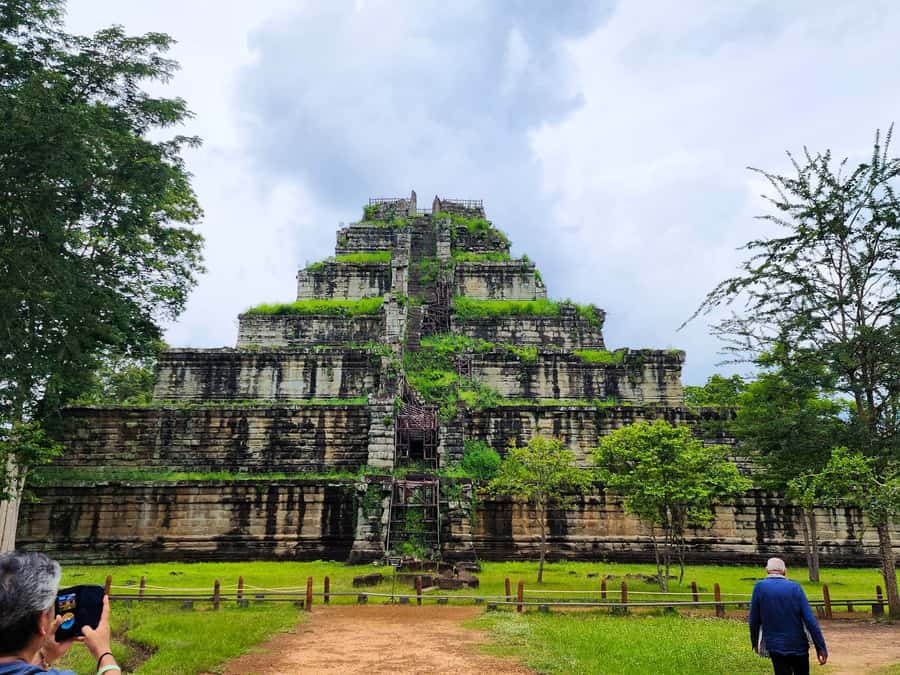 Preah Vihear Temple Koh Ker & BengMealea Tour from Siem Reap - A private vehicle, but not a guided temple tour