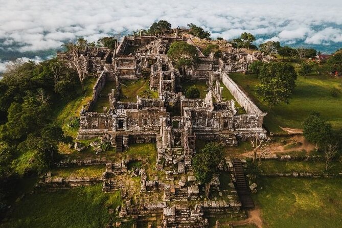 Preah Vihear temple - Koh Ker & Other temple with Small Group - The guide can shape a long day