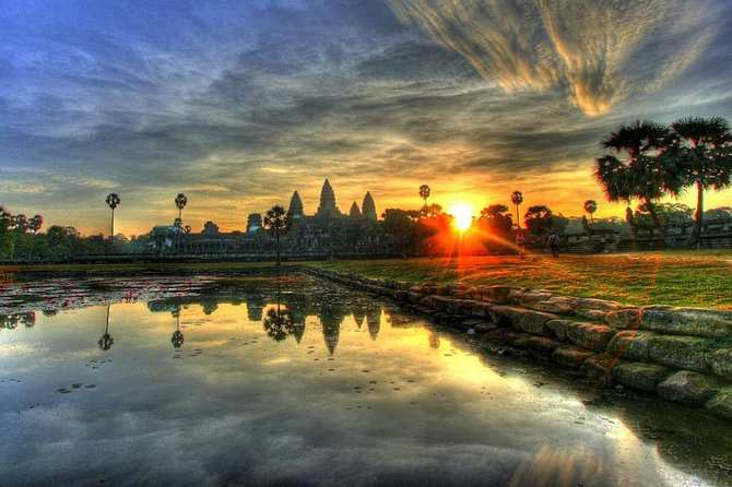 Private Angkor Sunrise Guided Tour - Ta Prohm, the Tomb Raider temple