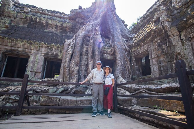 Private Angkor Wat Tour & Angkor Park/Heritage With Local Guide - Angkor Thom and the face towers of Bayon