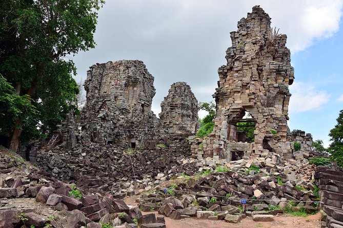 Private Banteay Chhmar, Banteay Toap & Ang Trapaeng Thma Guided Tour - What the guide and private vehicle add