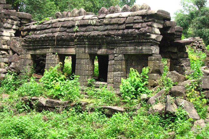 Private Banteay Chhmar, Banteay Toap & Ang Trapaeng Thma Guided Tour - The long ride home to Siem Reap