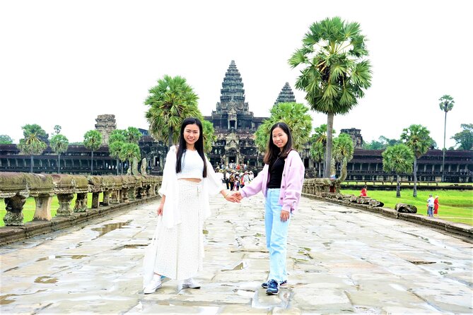 Private Cambodia 5 Days Tour from Siem Reap to Phnom Penh - Guides, drivers, and the private format
