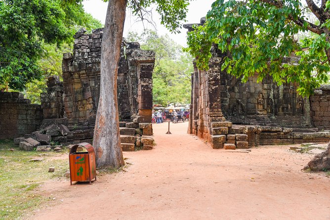 Private Full-Day Angkor Temple and Sunset Viewing with Lunch - Why a private Angkor day can be worth it