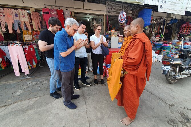 Private Guided Tour of Siem Reap Highlights & Hidden Gems - Wat Preah Prom Rath and everyday Buddhist practice