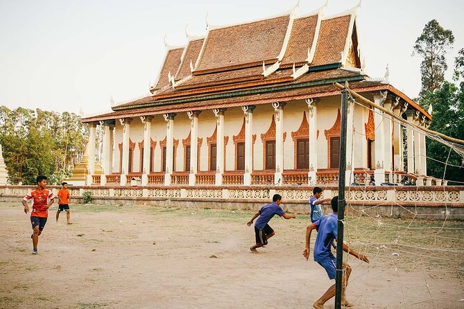 Private Half-Day Silk Island Trip from Phnom Penh - Following the silk process from worm to woven cloth