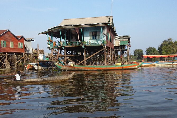 Private Half-Day Tour to Kampong Phluk Flooded Forest and Floating Villages - From Siem Reap to the Roluos River market