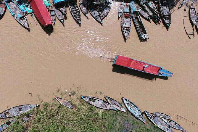 Private Kompong Phluk Floating Village Guided Tour - Why the private format matters
