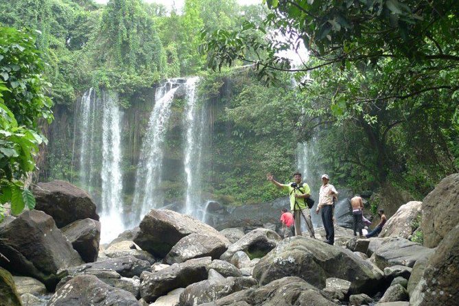 Private Kulen Mountain-Banteay Srei and Kampong Phluk Village - Kampong Phluk and the changing waterline of Tonle Sap