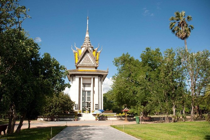 Private One Day Trip in Phnom Penh Capital City - Tuol Sleng and the former school