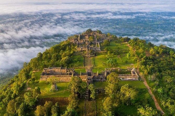 Private Preah Vihear and 2 Temples Guided Tour - Three remote temples in one very long day