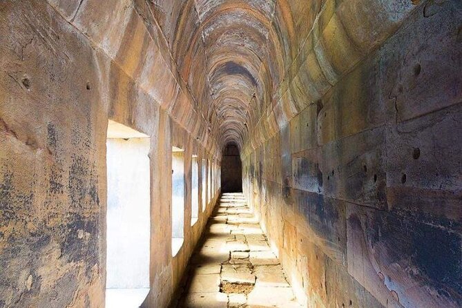 Private Preah Vihear and 2 Temples Guided Tour - Beng Mealea, Cambodia’s broken temple experience