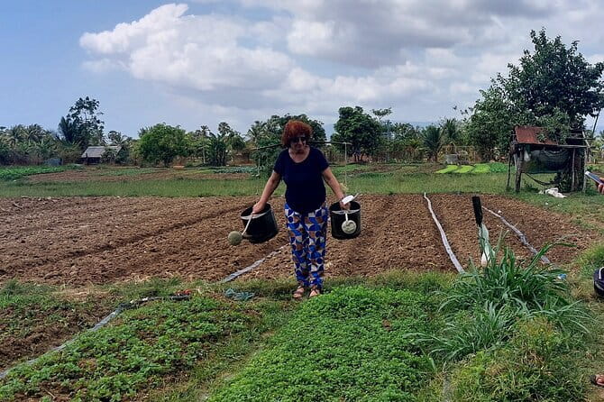 Private Sihanoukville Tour from Pier - Tumnob Rolok shows working coastal life