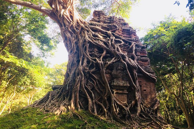 Private Taxi Between Phnom Penh - Siem Reap Stop Sightseeing - Sambor Prei Kuk and Cambodia Before Angkor
