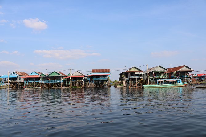 Private Temples and Lake Explorer - Tonle Sap shows a different Cambodia