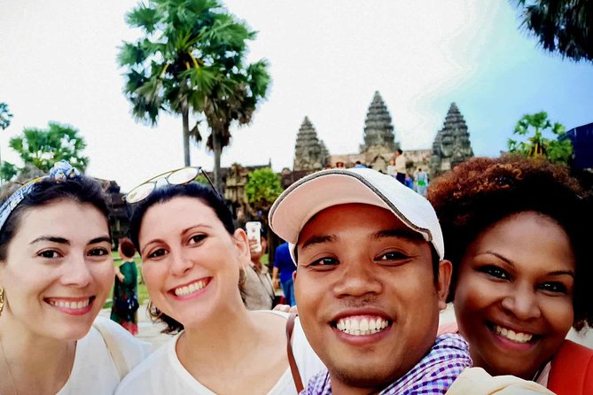 Private Tour Angkor Wat - Ta Prohm and the power of the jungle setting