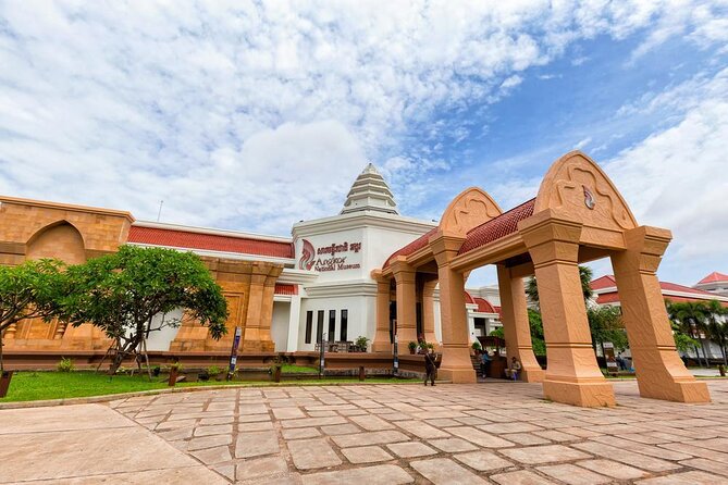Private Tour: HERO Rats & Angkor National Museum - Angkor National Museum and the change you need to check