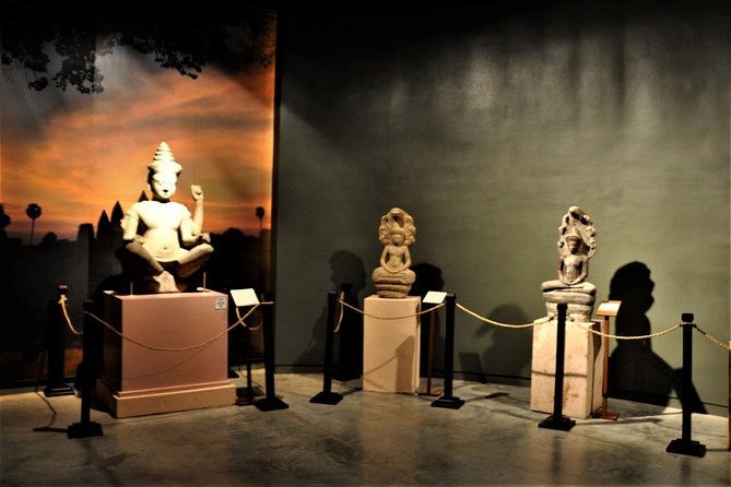 Private Tour: HERO Rats & Angkor National Museum - Wat Thmei, a brief but serious memorial