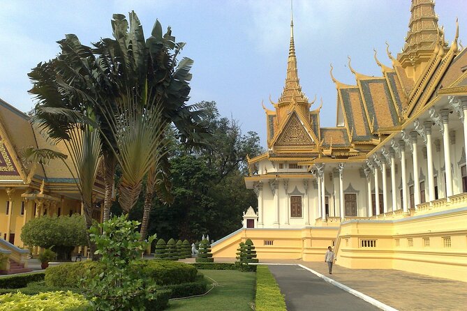 Private Tour: Phnom Penh City Tour Full Day - The National Museum puts Khmer art in context