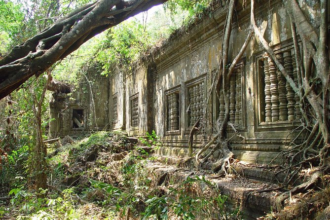 Private Tour to Beng Mealea Jungle Temple and Koh Ker - A three-person group changes the pace