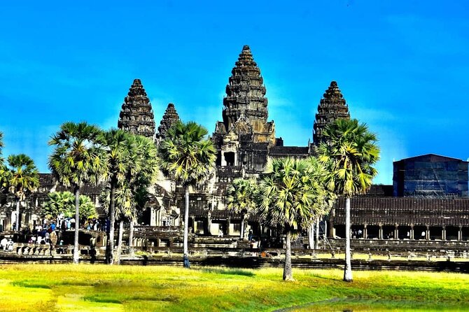 Private Tours Angkor Wat For 2 Days - Preah Khan brings a more atmospheric kind of ruin
