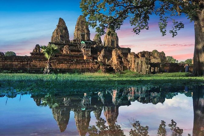 Private Tours Angkor Wat For 3 Days - Day 2: Pink sandstone, water temples, and sunset