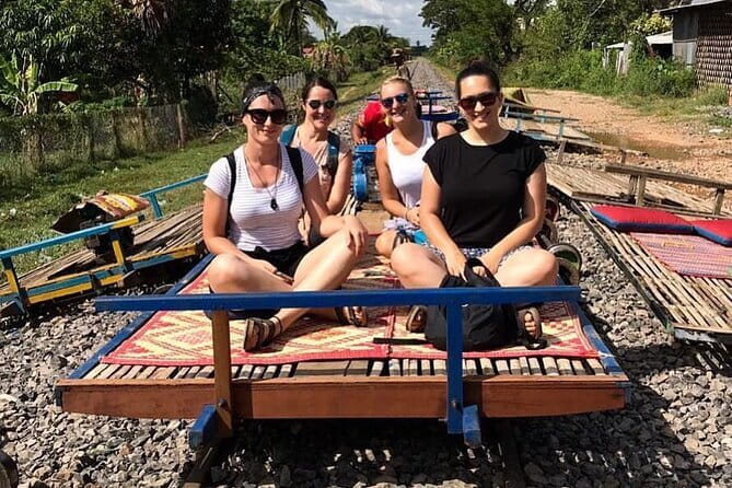 Private Two Days Siem Reap Temples Discovery Guided Tour - Lunch near Srah Srang and Ta Prohm