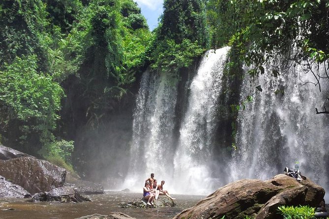 Private Vehicle - Kulen Waterfall and 1000 Lingas - A final viewpoint before Siem Reap