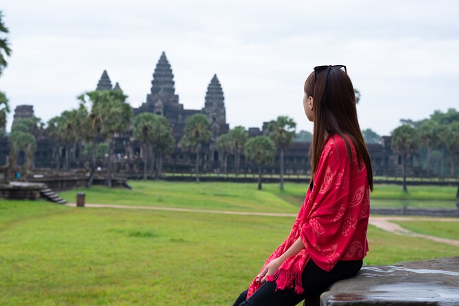 Professional Photo Shoot in Angkor Archaeological Park, Siem Reap - Who should book this experience