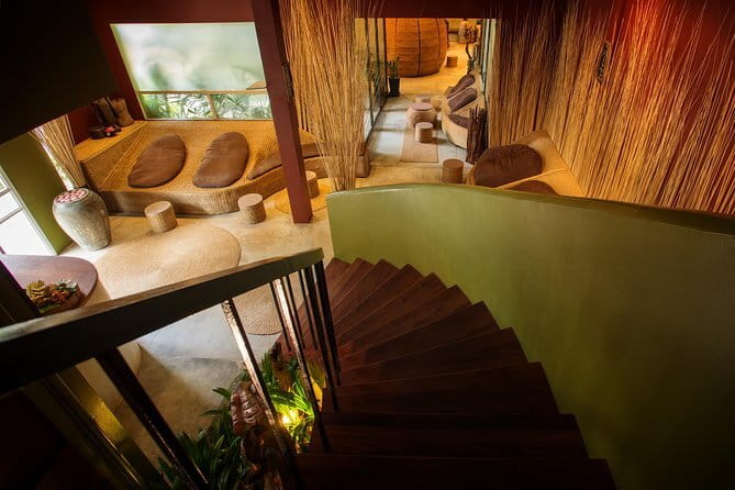 Reflexology Feet Massage in Phnom Penh - Service quality and the therapists