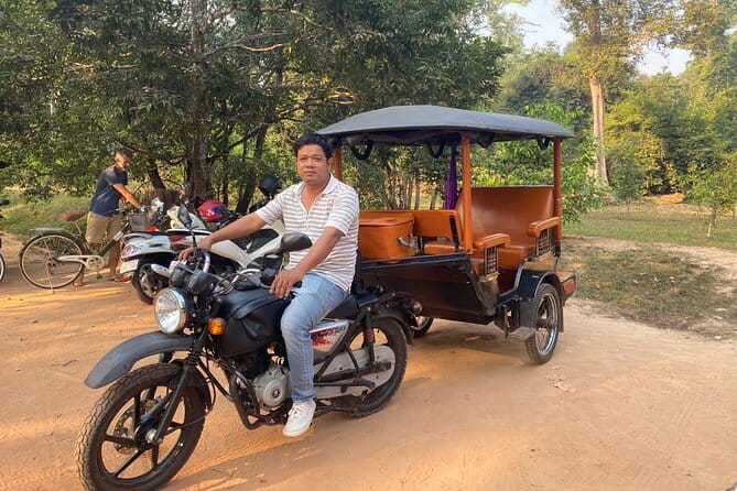 Siem Reap: 1 Day Angkor Wat + Sunrise Private Tour with Tuk-Tuk - Why the private tuk-tuk format works well
