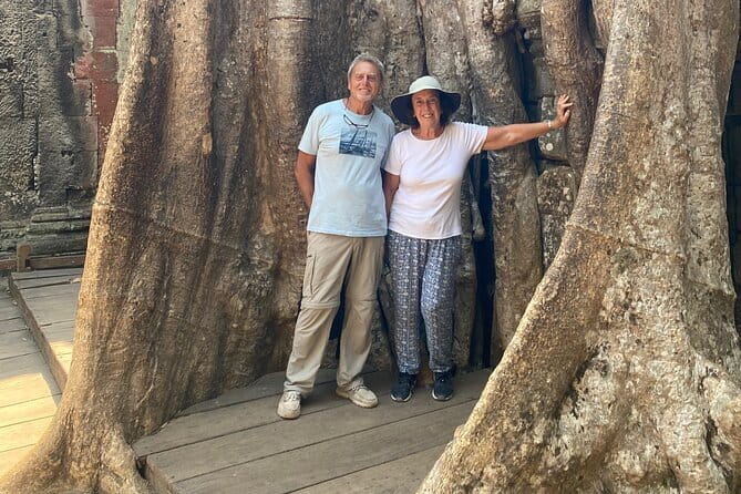 Siem Reap: 1 Day Angkor Wat + Sunrise Private Tour with Tuk-Tuk - What $23 really covers