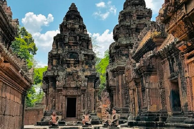 Siem Reap 2-Day Private Angkor Wat Tour with Sunrise - Lunch near Srah Srang is simple and separate