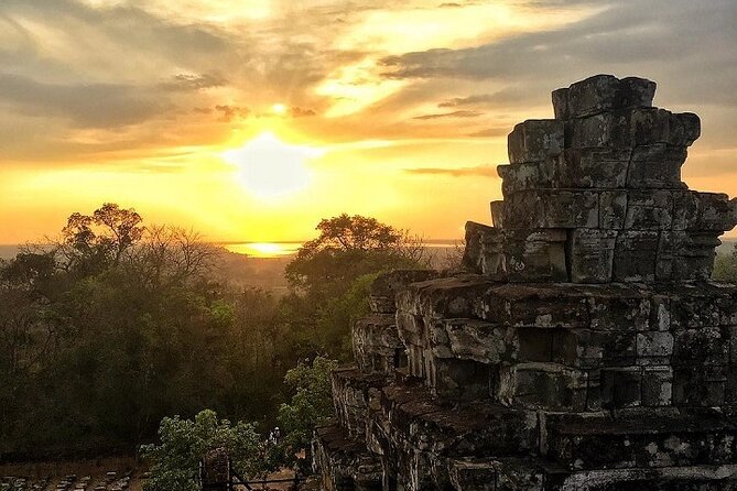 Siem Reap 2-Day Private Angkor Wat Tour with Sunrise - Phnom Bakheng closes day one with a broad view