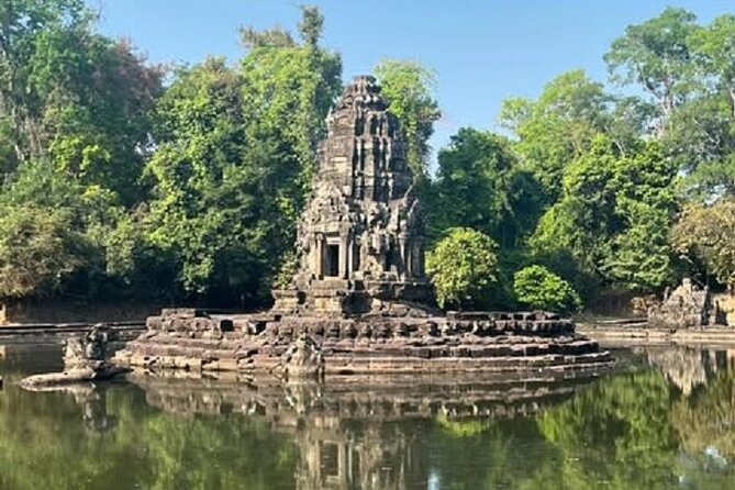 Siem Reap 2-Day Private Angkor Wat Tour with Sunrise - Baphuon and the terraces add the royal scale