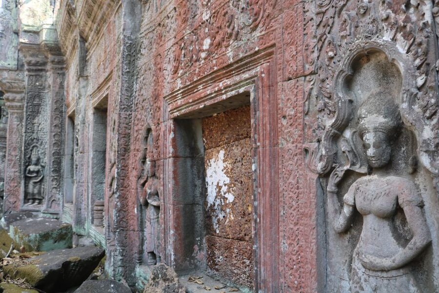 Siem Reap: 2-Day Temple Highlights Sunrise and Sunset Option - Day two: Angkor Wat before sunrise