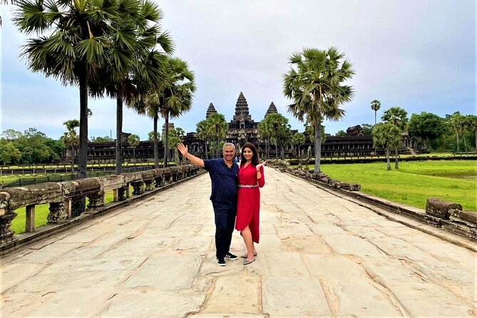 Siem Reap 2 Days Private Tour Angkor Wat and Floating Village - Wat Preah Prom Rath and Artisans Angkor add local context
